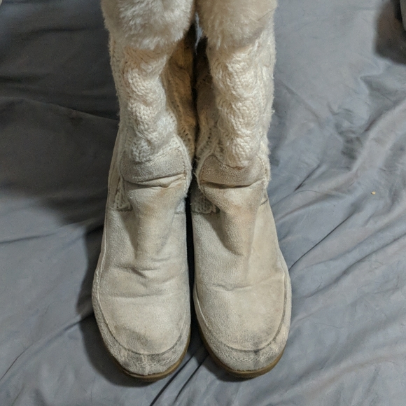 American Eagle Fur Boots - Picture 2 of 3